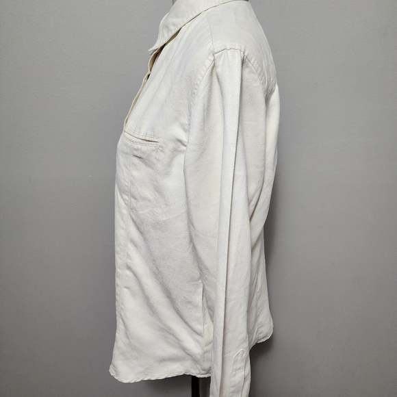 Columbia ecru suedette button down size large - Picture 4 of 9